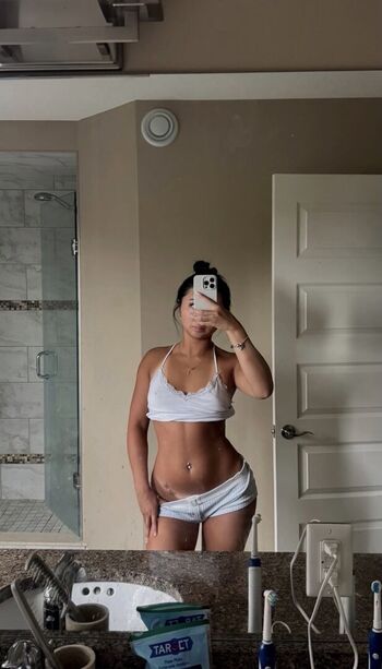 Full leaked Sua lee private onlyfans photo