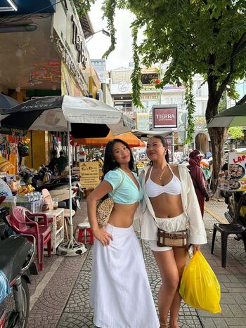 Full leaked Suni lee page private onlyfans photo