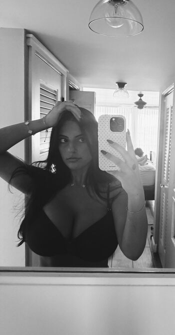 Full leaked Sydney monello private onlyfans photo