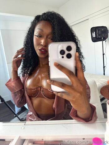 Full leaked Tashablack  page private onlyfans photo