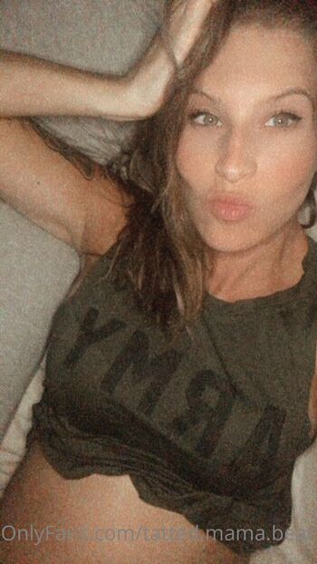 Full leaked Tatted mama bear private onlyfans photo