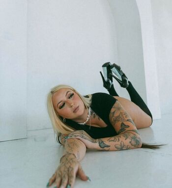tattedbblonde