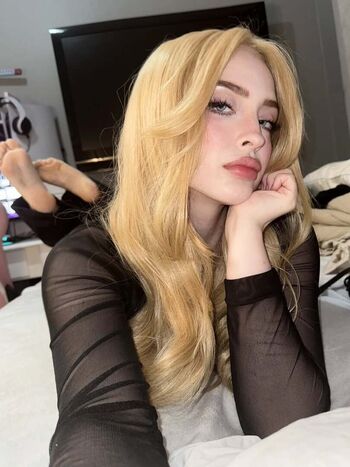 Full leaked Thayse kloppel page private onlyfans photo