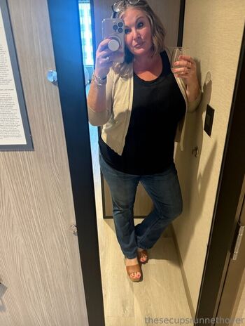 Full leaked Thesecupsrunnethover page private onlyfans photo