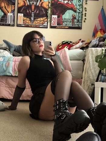 Full leaked Trinilup private onlyfans photo
