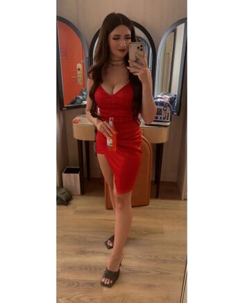 Full leaked Haylee love/ private onlyfans photo