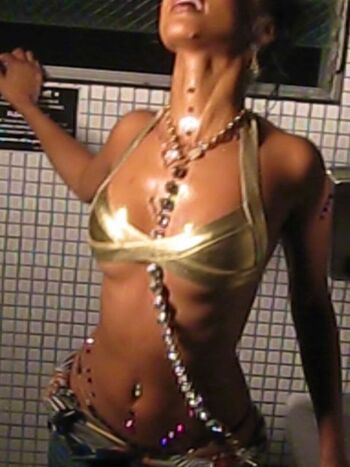 Full leaked Worldofariel/ private onlyfans photo
