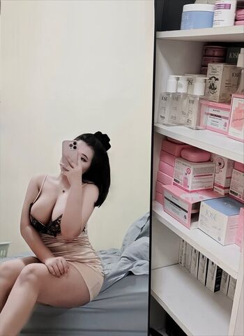 Full leaked Umikoumii private onlyfans photo