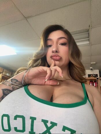Full leaked Uyyitsdimps private onlyfans photo