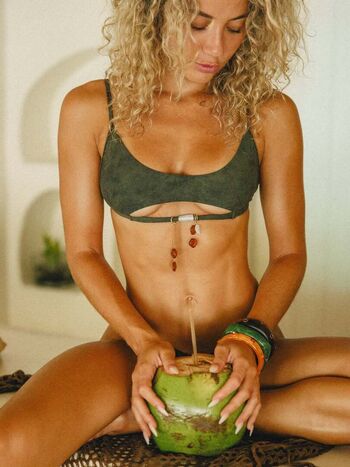 Full leaked Vaea brazier page private onlyfans photo