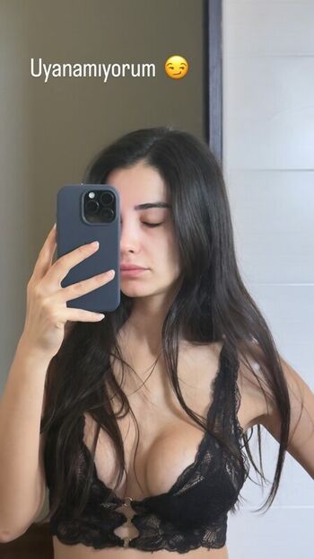 Full leaked Vahide bulu page private onlyfans photo