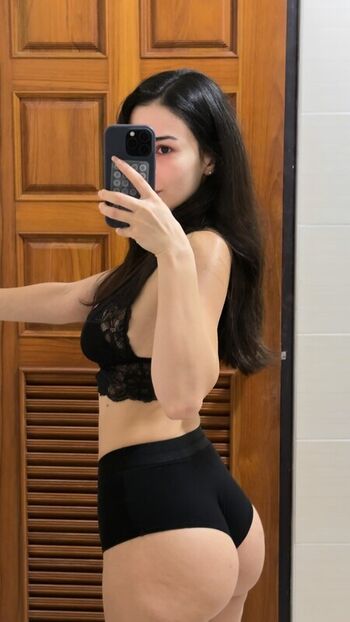 Full leaked Vahide bulu page private onlyfans photo