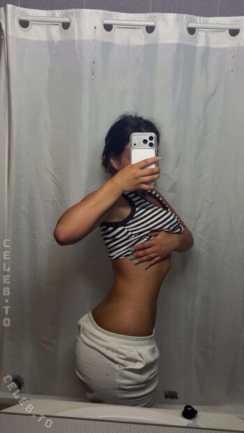 Full leaked Valonaash page private onlyfans photo