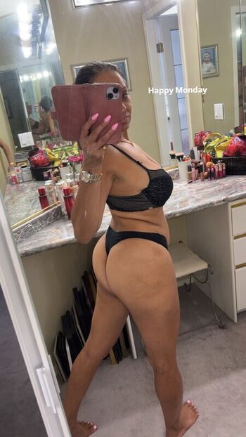 Full leaked Vancitymami private onlyfans photo
