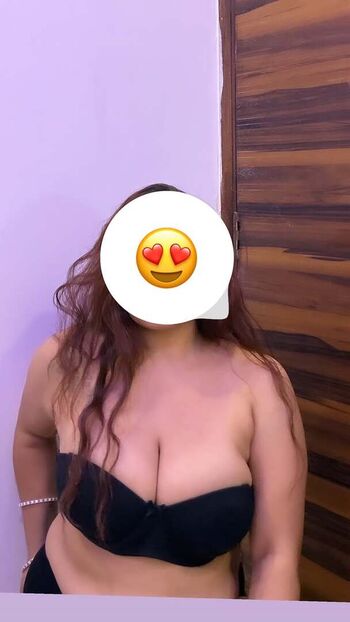 Full leaked Vandana pathak page private onlyfans photo