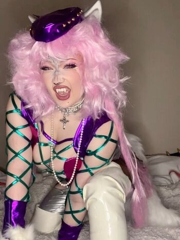 Full leaked Venom wifey page private onlyfans photo