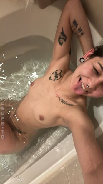Full leaked Venuskittyxo page private onlyfans photo