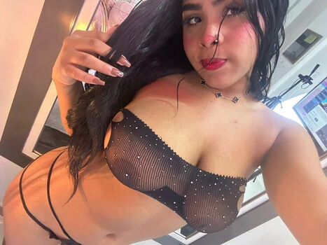 Full leaked Veronica lodge private onlyfans photo