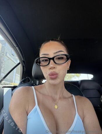 Full leaked Vinamiledy private onlyfans photo