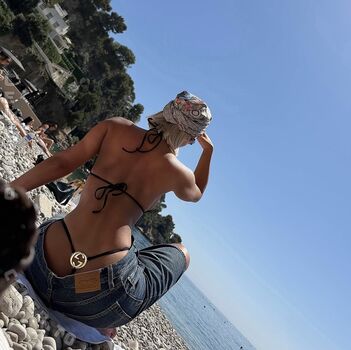 Full leaked Violetta bert page private onlyfans photo