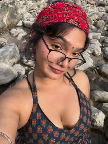 Full leaked Vrindardddd private onlyfans photo