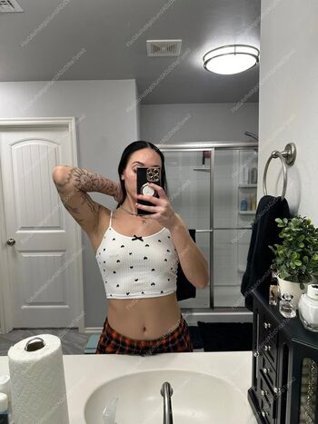 Full leaked Vwemor private onlyfans photo