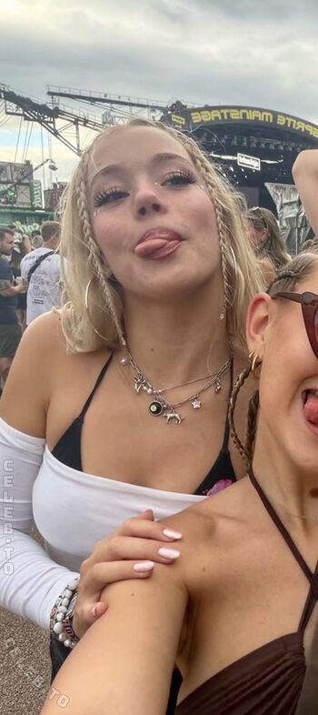 Full leaked Vxv isa private onlyfans photo