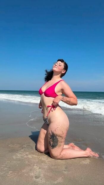 Full leaked Vydia moth private onlyfans photo