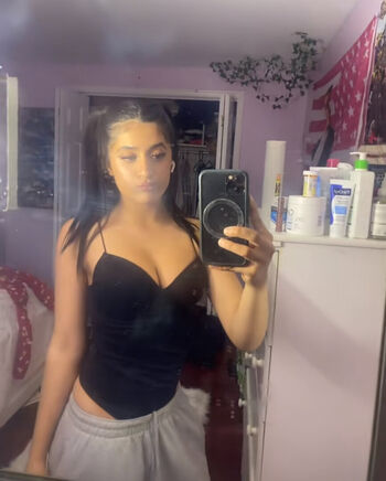 Full leaked Wajeeha khan page private onlyfans photo