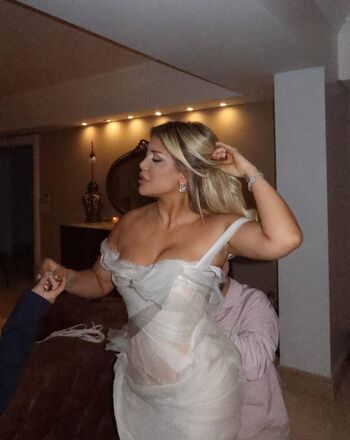 Full leaked Wanda nara page private onlyfans photo