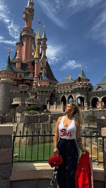 Full leaked Wanda nara page private onlyfans photo