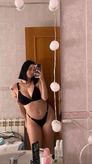 Full leaked Whereisleto private onlyfans photo