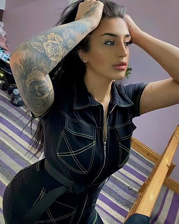 Full leaked Xclus v page private onlyfans photo