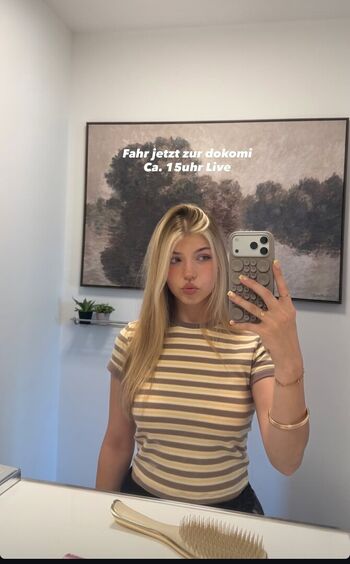 Full leaked Xfibii private onlyfans photo