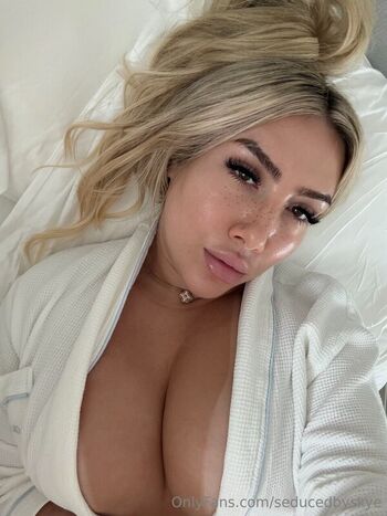 Full leaked Xo skye private onlyfans photo