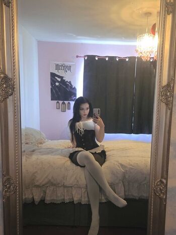 Full leaked Xoreniiiiii private onlyfans photo
