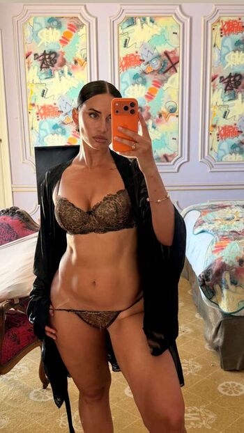 Full leaked Yesjulz  page private onlyfans photo