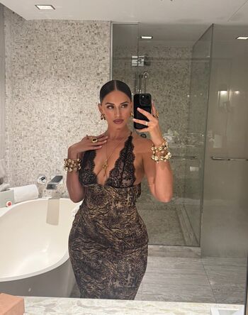 Full leaked Yesjulz  page private onlyfans photo