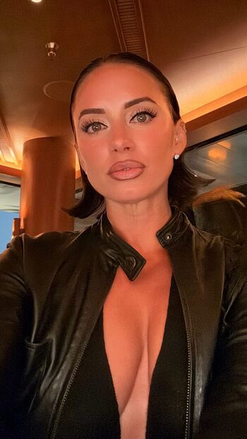 Full leaked Yesjulz page private onlyfans photo