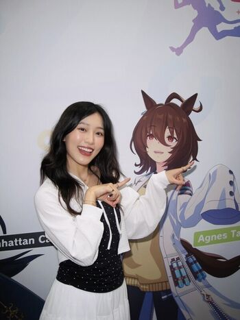 Full leaked Yoojin page private onlyfans photo