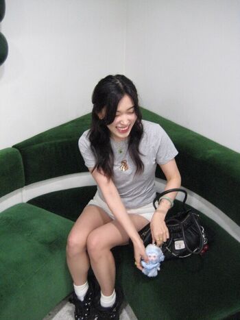 Full leaked Yoojin page private onlyfans photo