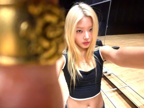 Full leaked Yoonchae page private onlyfans photo