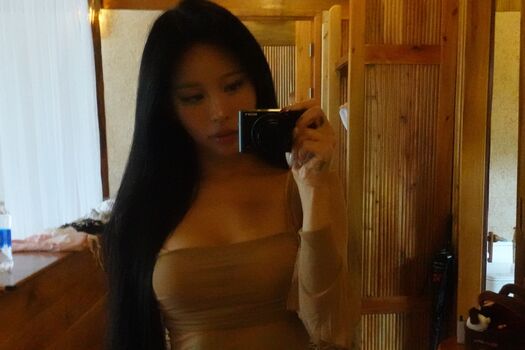 Full leaked Youha private onlyfans photo