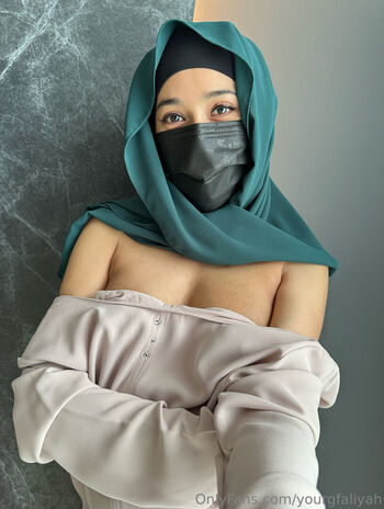 Full leaked Yourgfaliyah private onlyfans photo