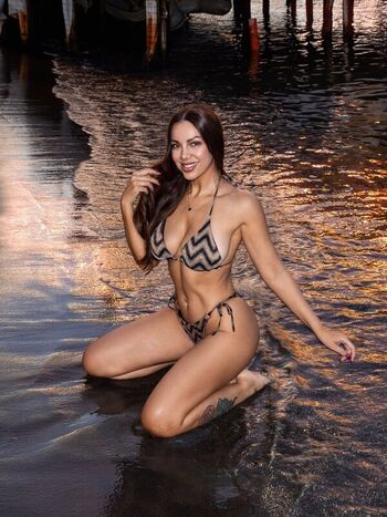 Full leaked Zanamari private onlyfans photo