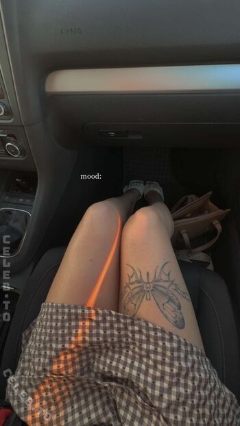 Full leaked Zimchay private onlyfans photo